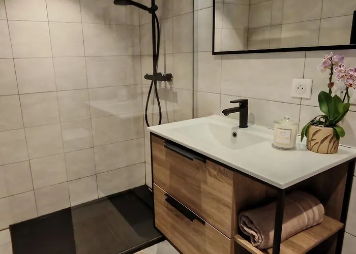 De La Therese, Piscine & Jardin *